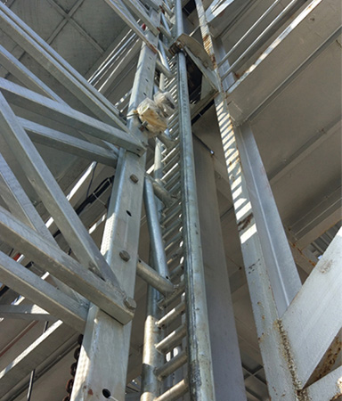 附著升降腳手架（爬架）